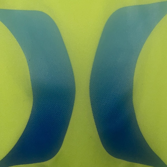 Hurley swim shirt SPF 50+ - Picture 3 of 5